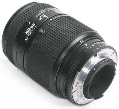 Nikon autofocus (AF) Zoom Nikkor 35-70mm f/2.8D wide-tele lens