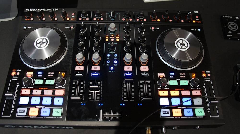 速報！NATIVE INSTRUMENTSの新製品TRAKTOR KONTROL S4 MKII/S2 MKIIを