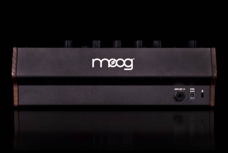 Moog Mother-32 発表！アナログセミモジュラーシンセ Moogラダー