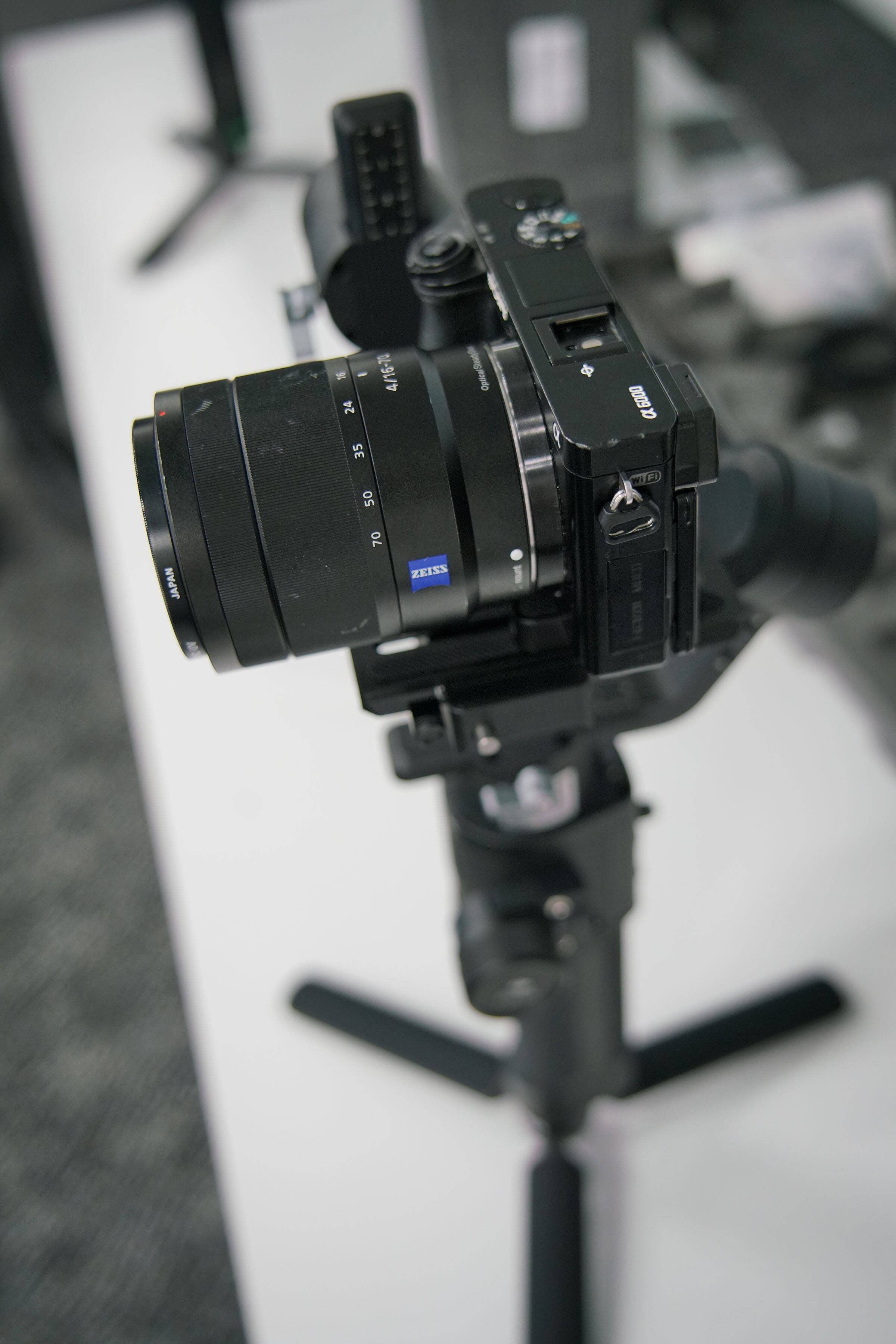 DJIのミラーレスカメラ用3軸スタビライザー「RONIN-SC」触ってきました