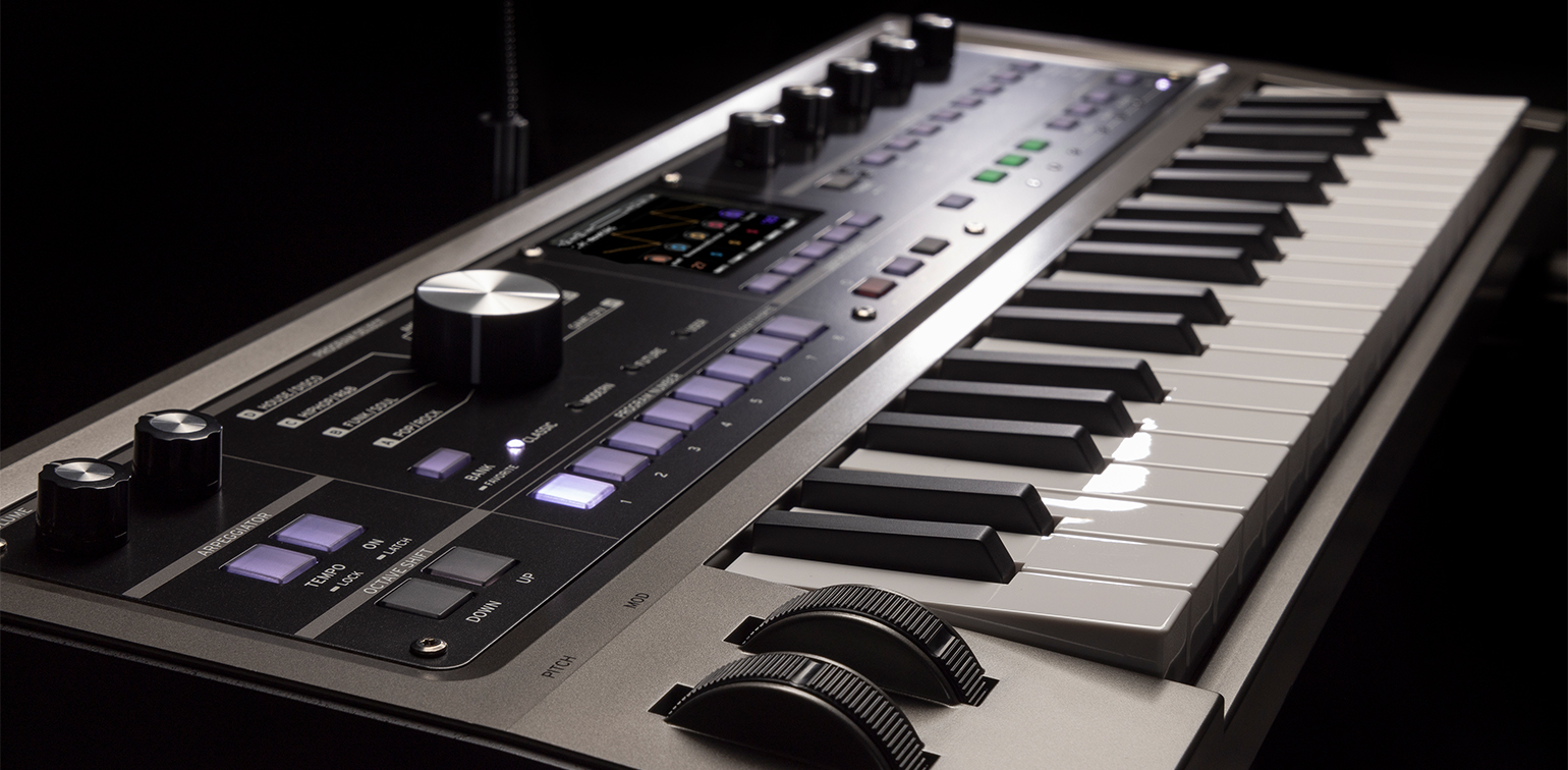 KORG小型シンセの名機がリニューアル！microKORG 2登場。特別仕様 限定