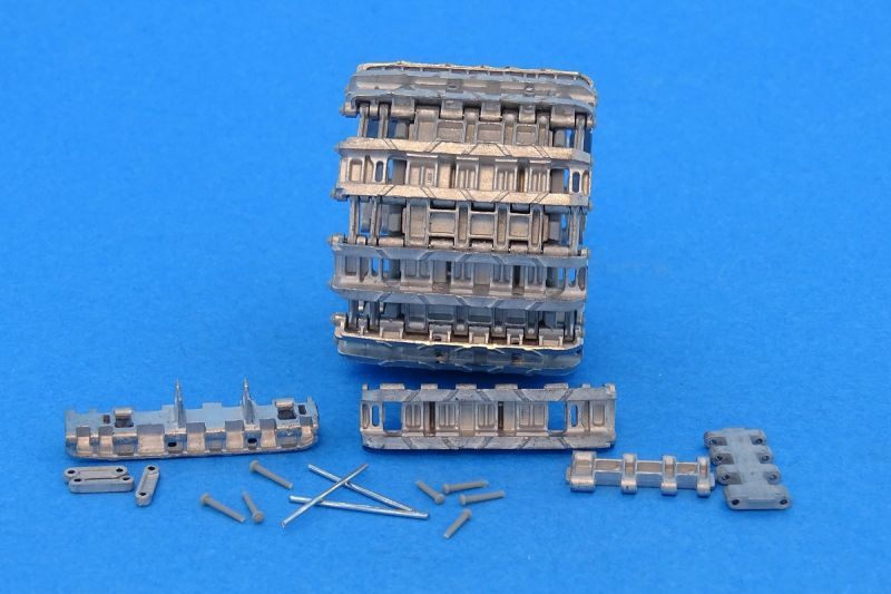 Master Club[MTL-35097]1/35 WWII独 ティーガーII用履帯 Gg24/800/300