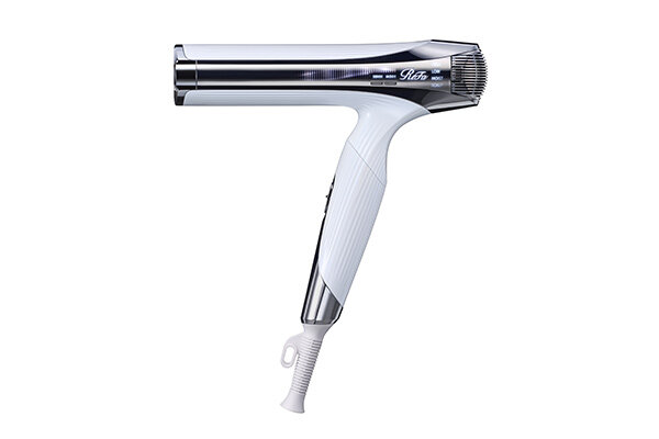 海外でも使えるマルチボルテージ仕様の ReFa BEAUTECH DRYER SMART W