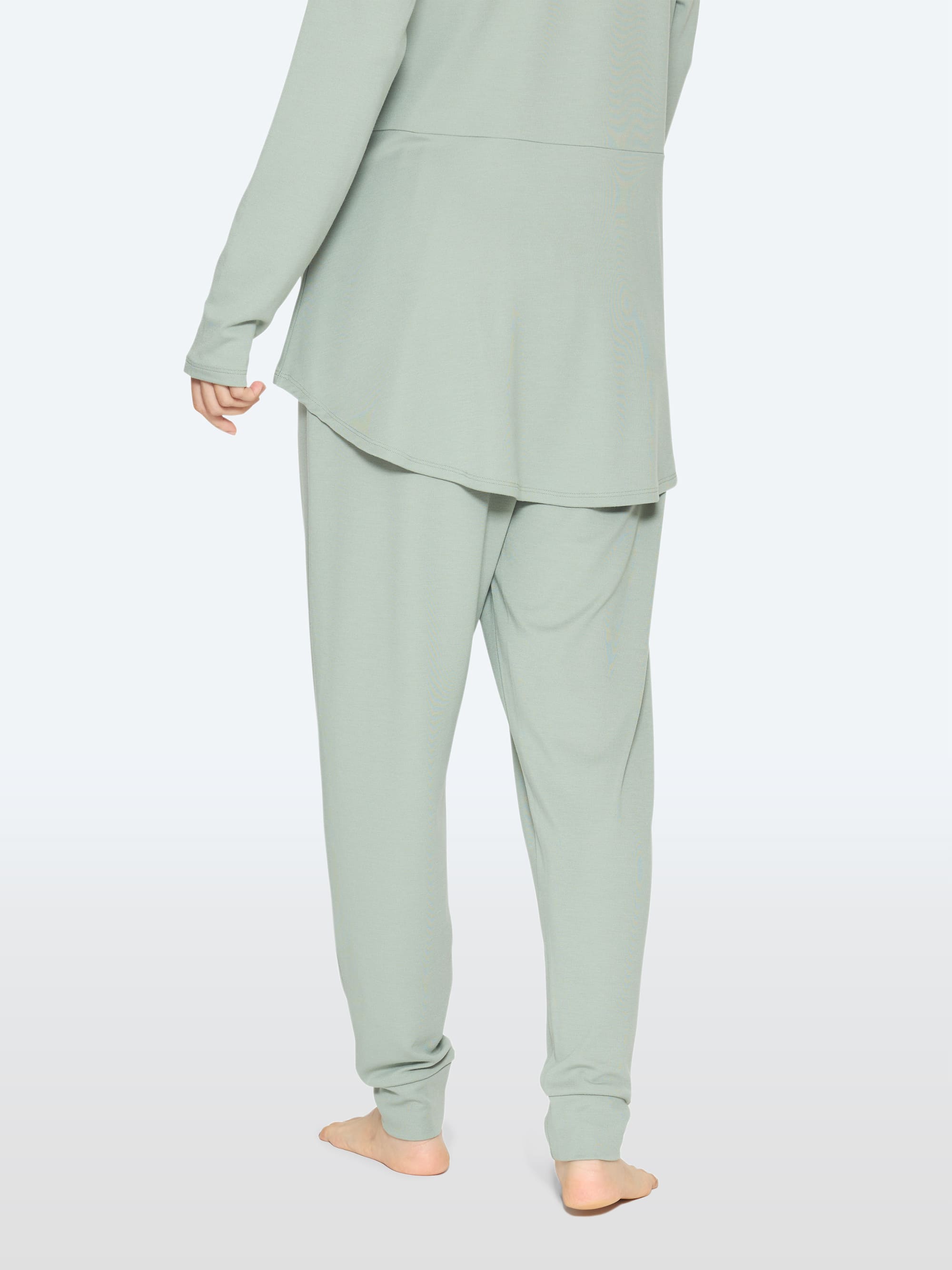 リファバイタルテック モイストスムースロングスリーブプルオーバー+