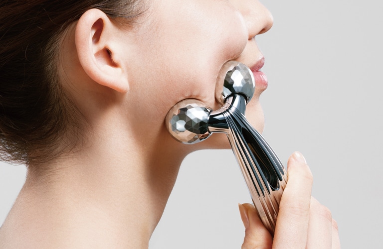 リファカラットレイフェイス （美顔ローラー） | 美容機器 | ReFa