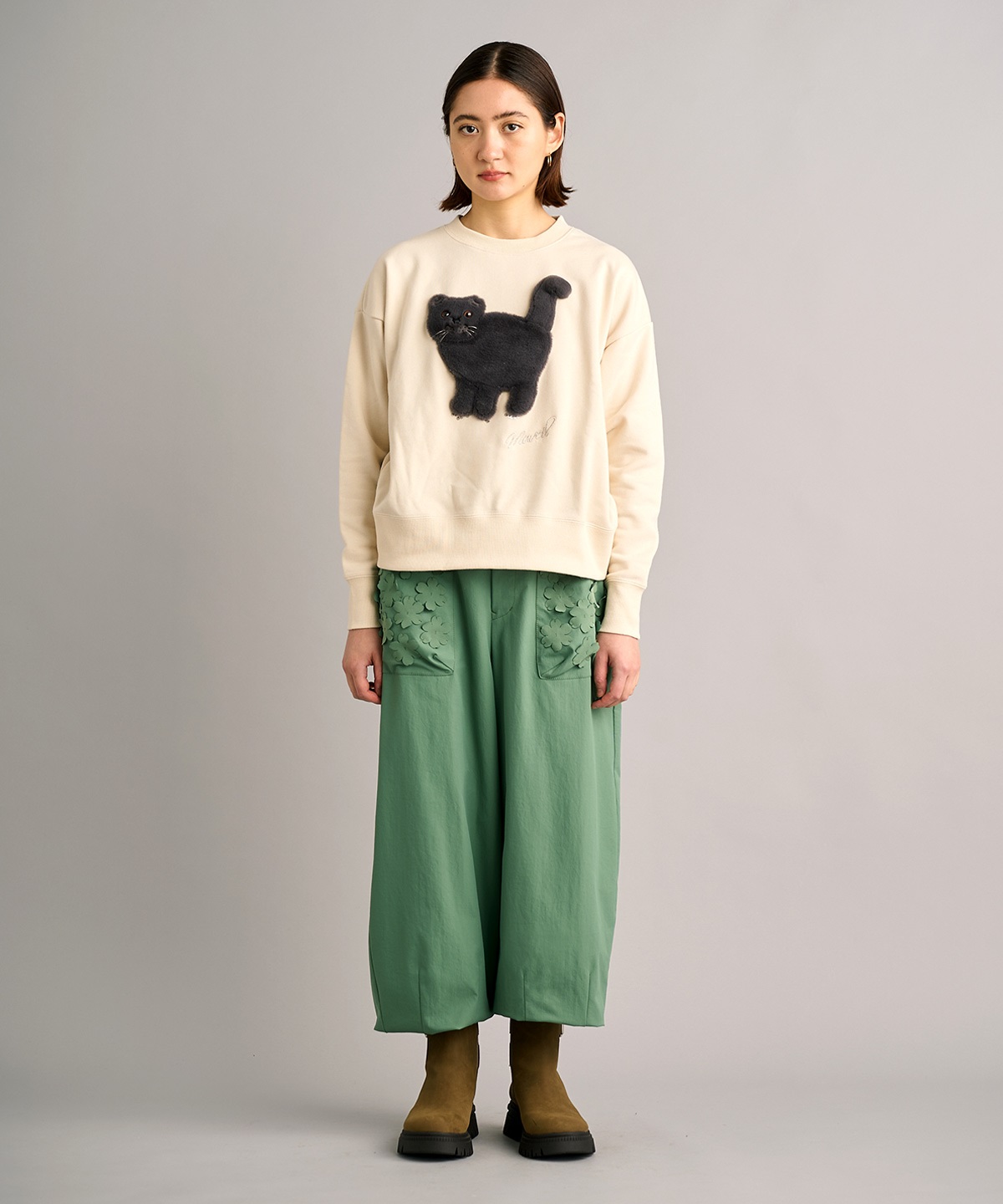 ネコ裏毛プルオーバー | MUVEIL Online Shop