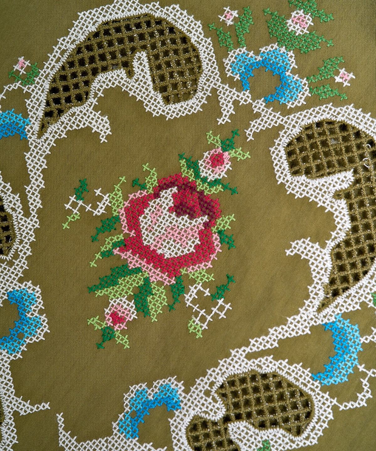 フラワー刺繍パンツ | MUVEIL Online Shop