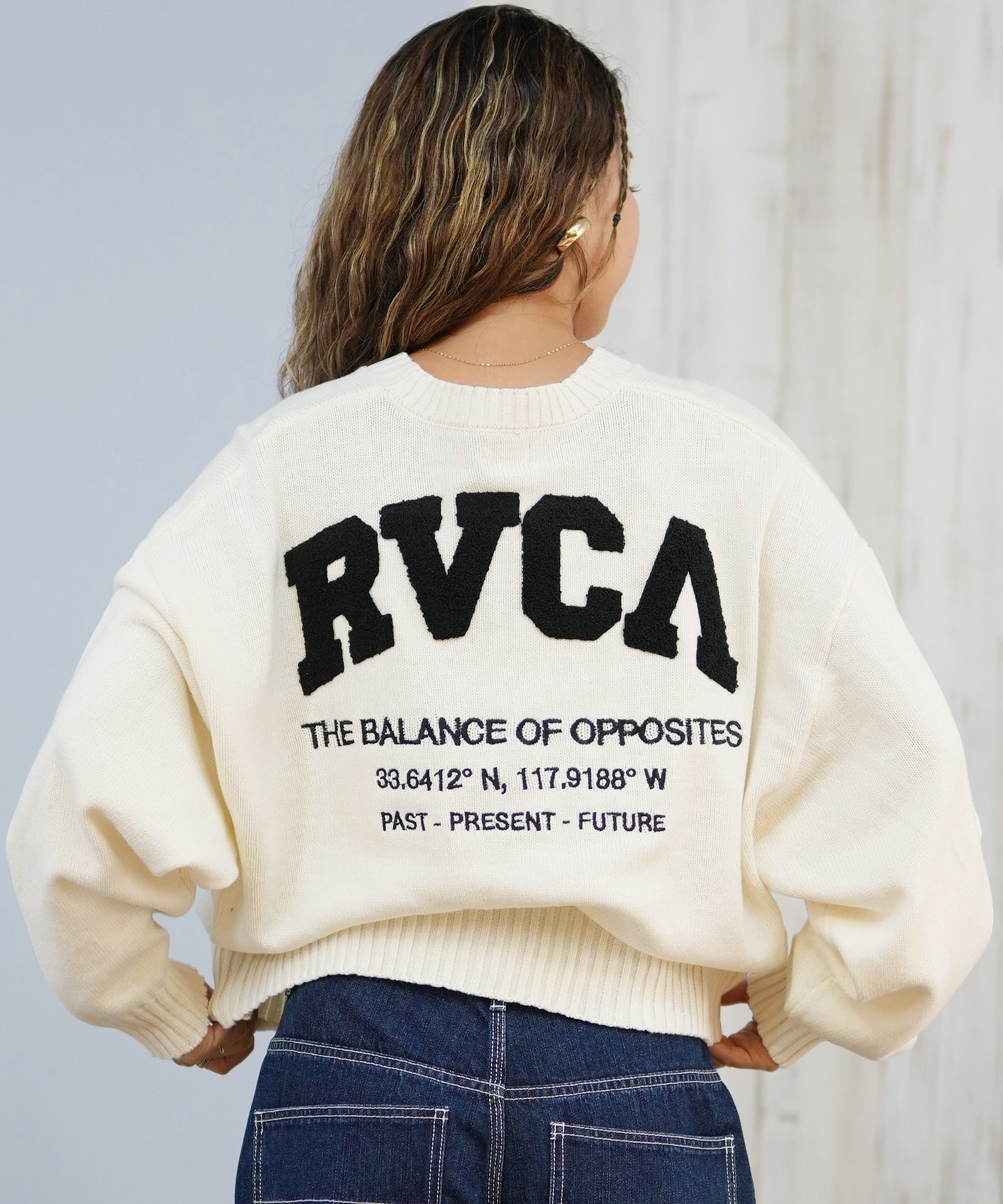 RVCA ルーカ ニット セーター レディース バックプリント ロゴ ARCH