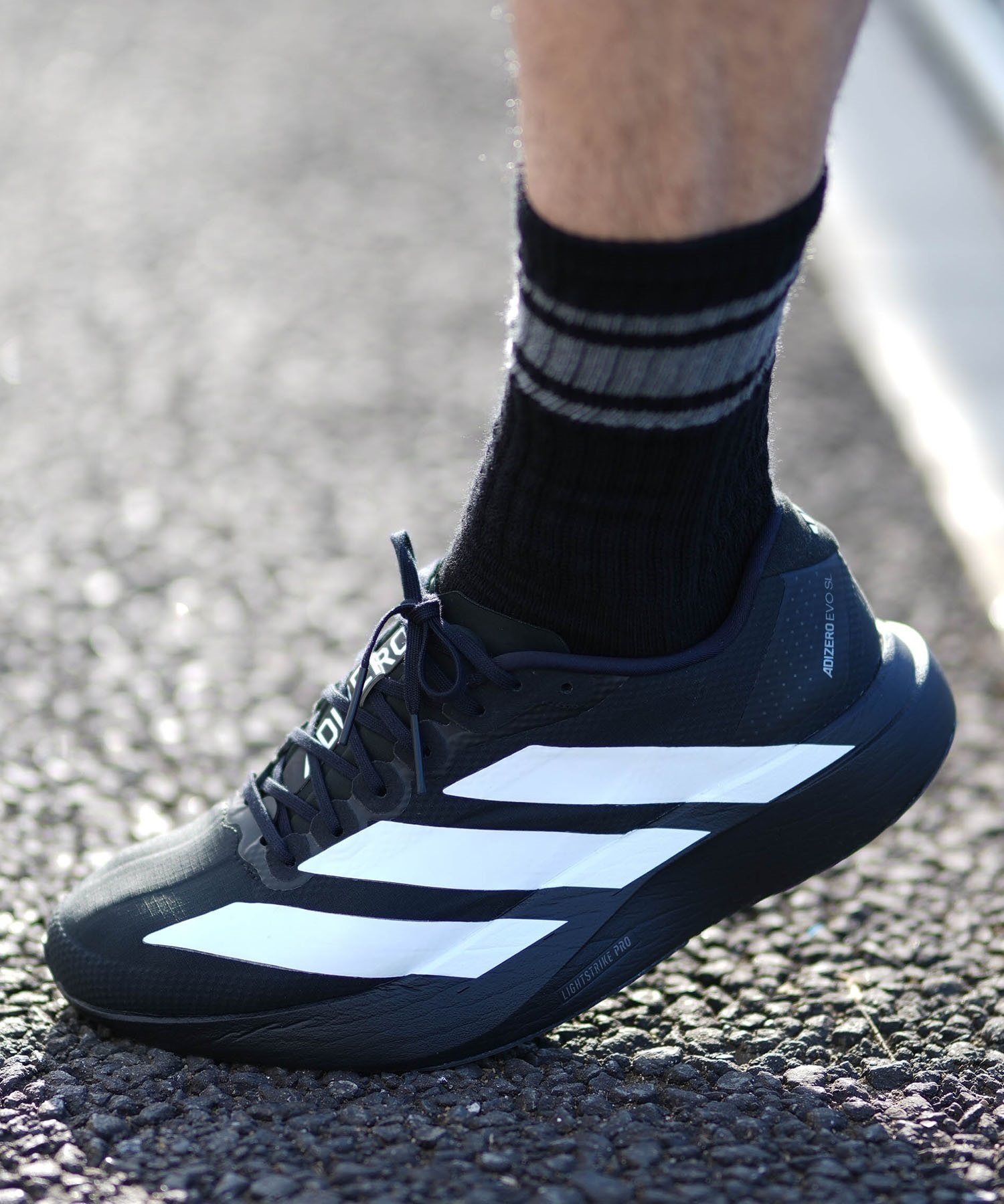 adidas アディダス スニーカー メンズ ランニング 厚底 Adizero EVO SL