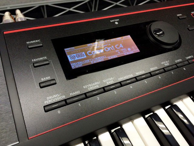 Roland JUNO-DS 「簡単操作」「軽量」「高音質」を受け継いだNEW JUNO！