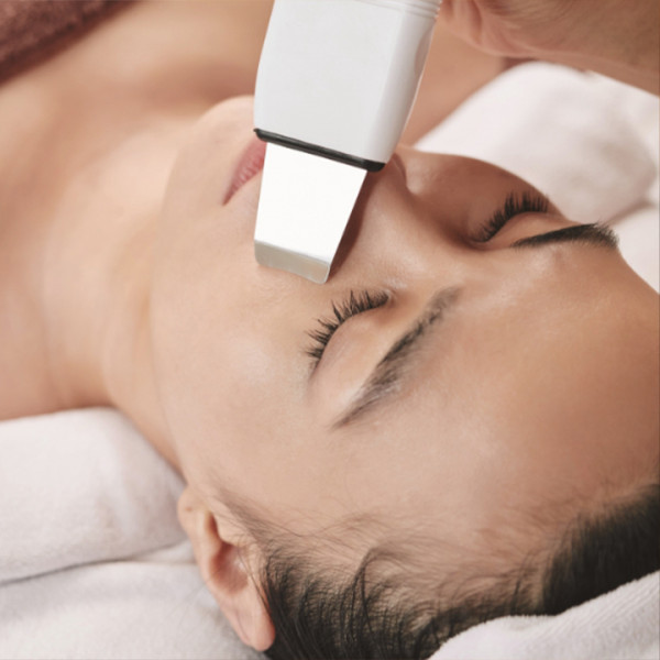 超音波スクライバーで毛穴洗浄 | ギャラリー | リンパエステ siesta