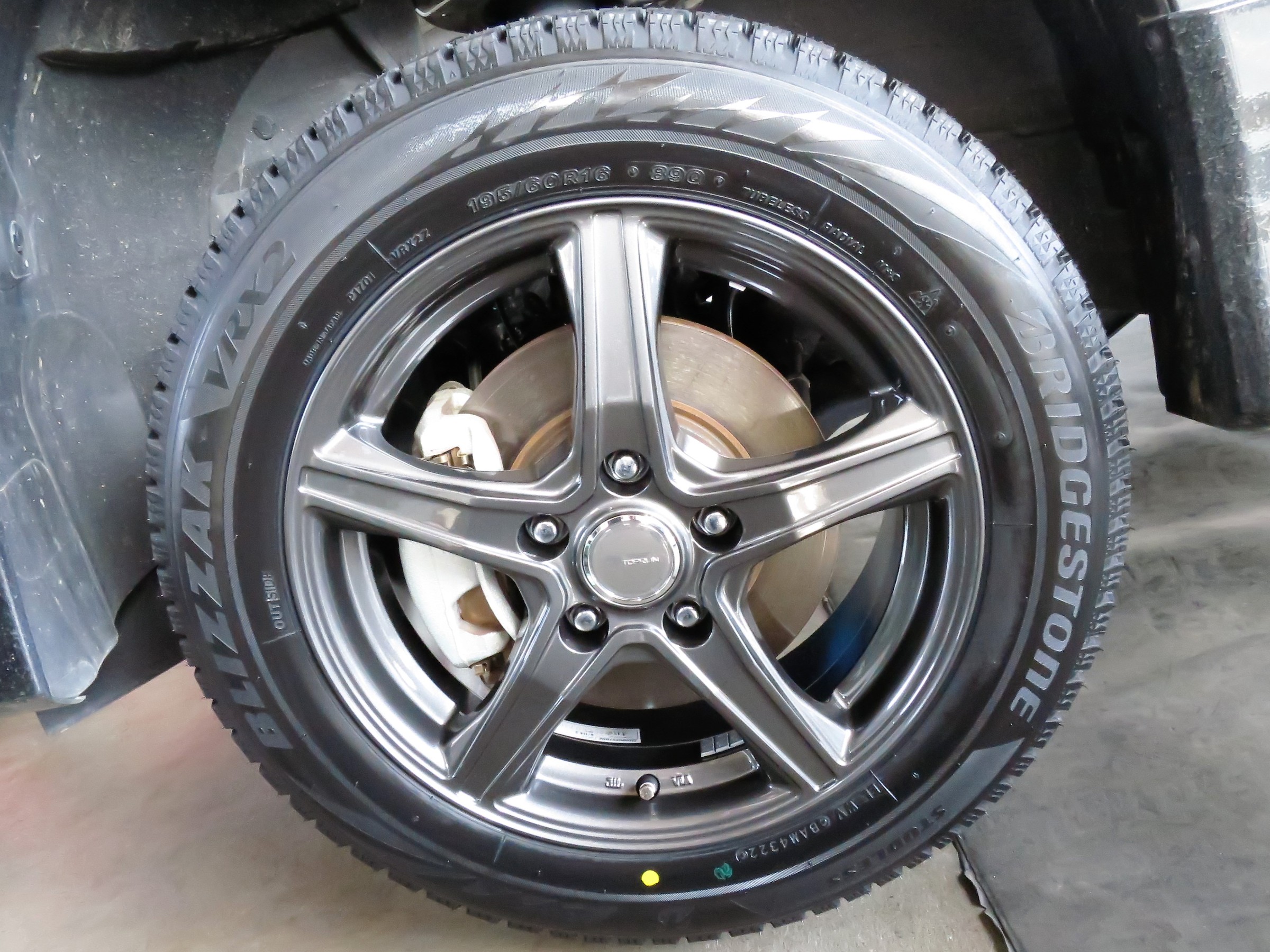 BRIDGESTONEのアルミホイール TOPRUN VR5 | ホイール | スタッフ日記