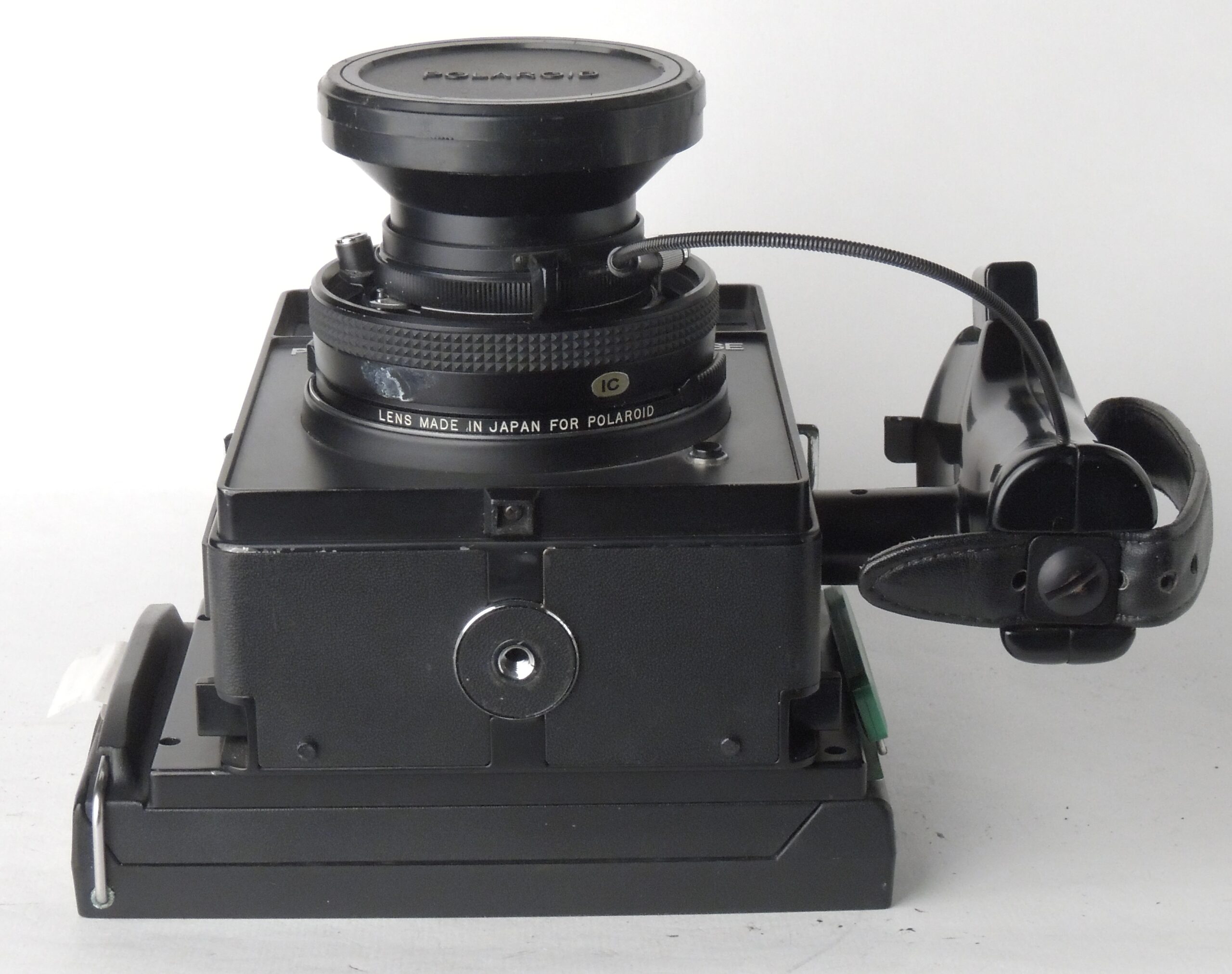 Polaroid 600SE + 75mm f5.6 Lens, Finder + Polaroid Back – MrCad