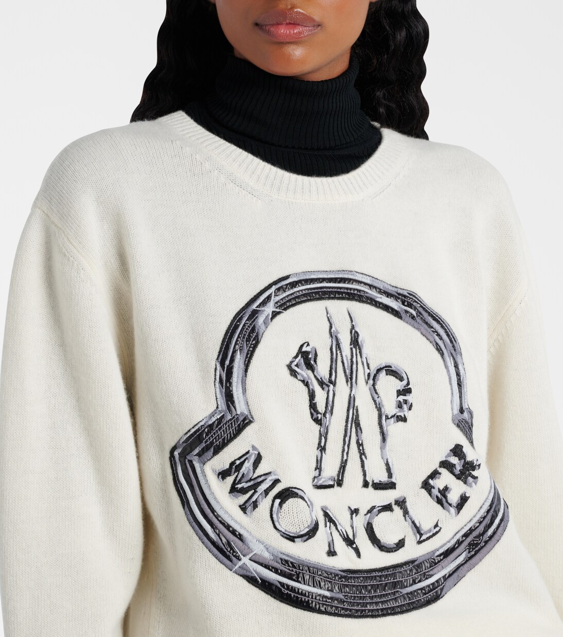 Logo wool and cashmere sweater in white - Moncler | Mytheresa
