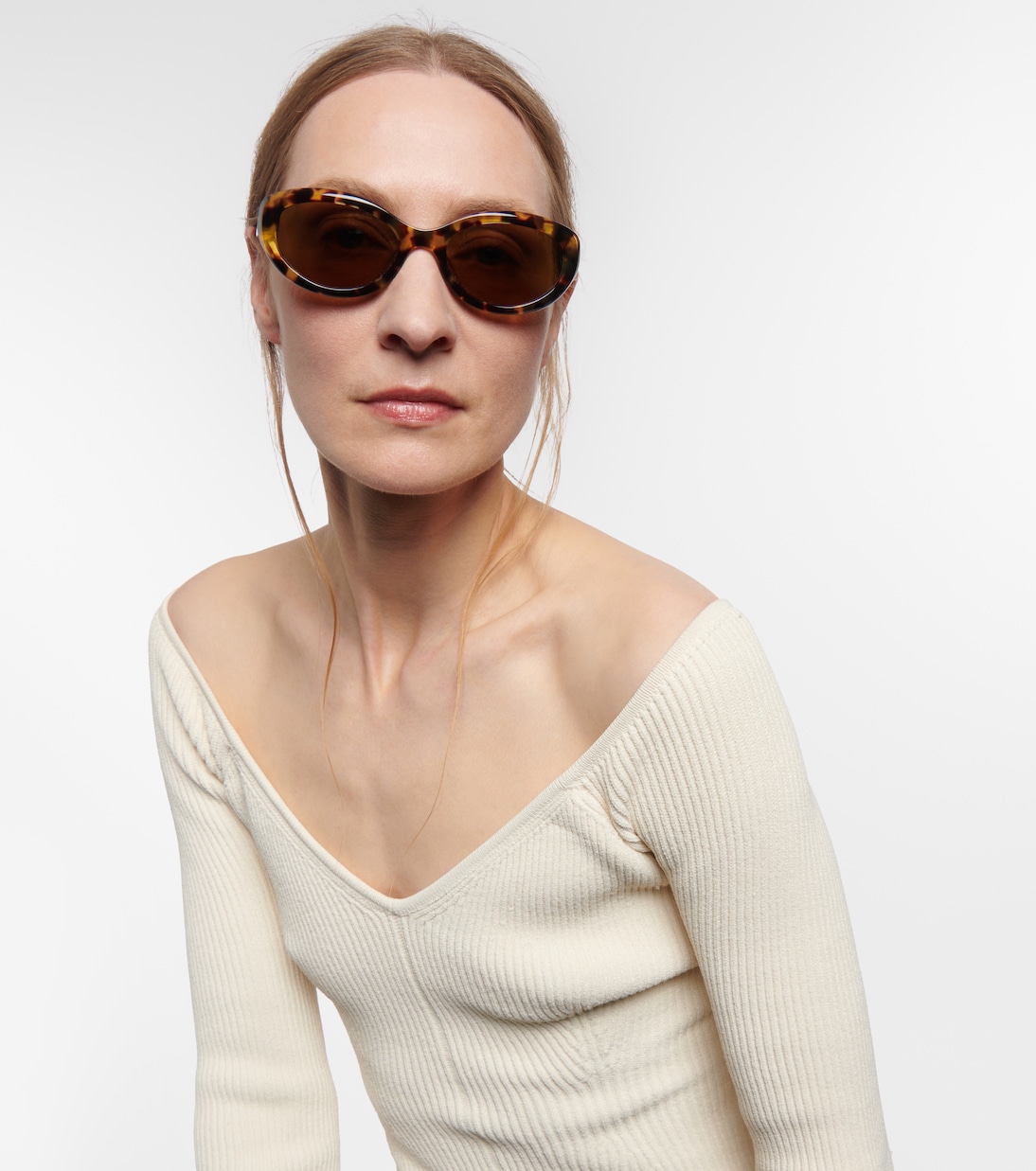 x Oliver Peoples 1969C sunglasses in brown - Khaite | Mytheresa