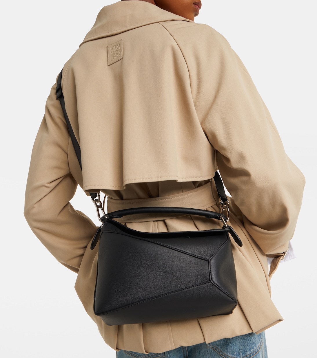 Puzzle Edge Small leather tote bag in black - Loewe | Mytheresa