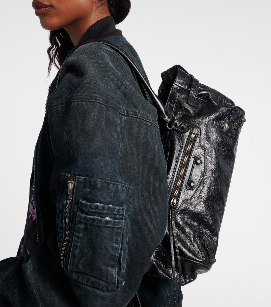 Le City East-West Medium shoulder bag in black - Balenciaga