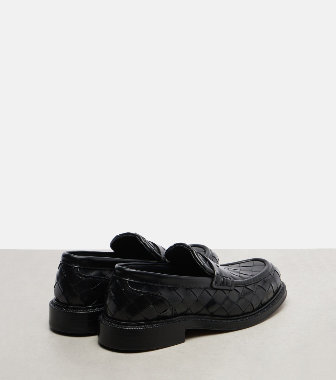 James Intrecciato leather loafers in black - Bottega Veneta