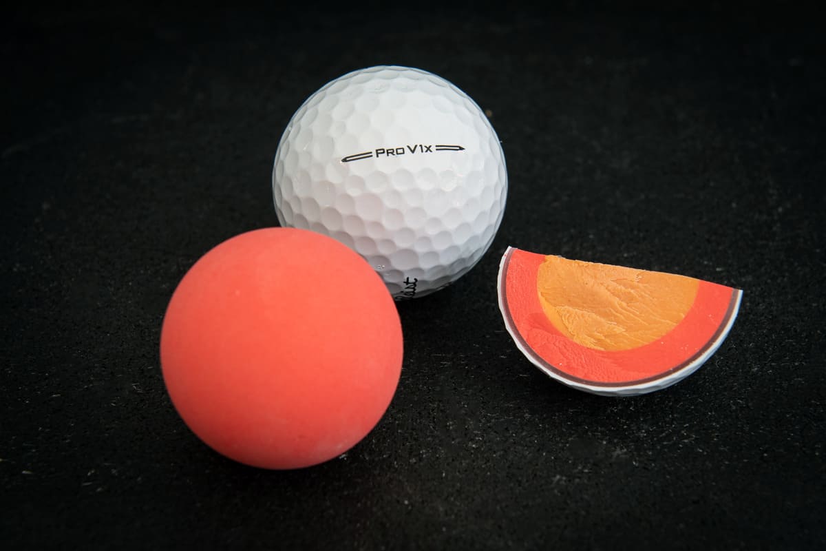 使用率NO.1のタイトリストから「PRO V1」「PRO V1 X」ゴルフボール
