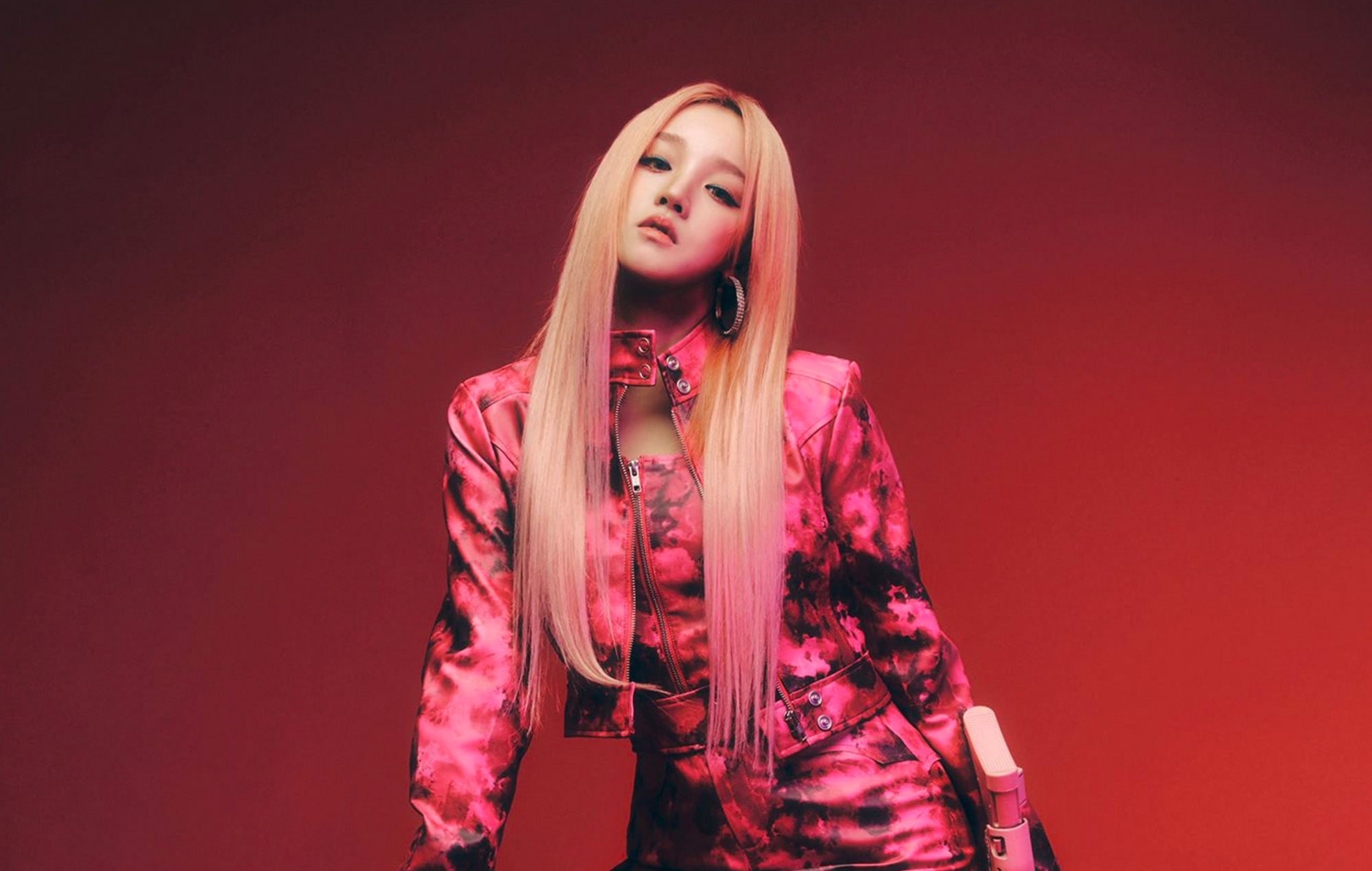 G)I-DLE's Yuqi says the group needs to “stay together to survive”