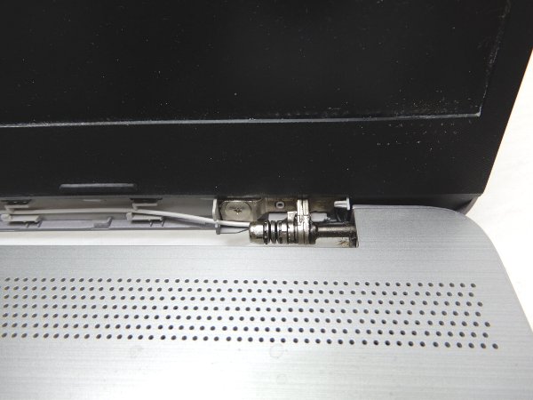 HP 250 255 G8 ヒンジ破損 複数事例あり