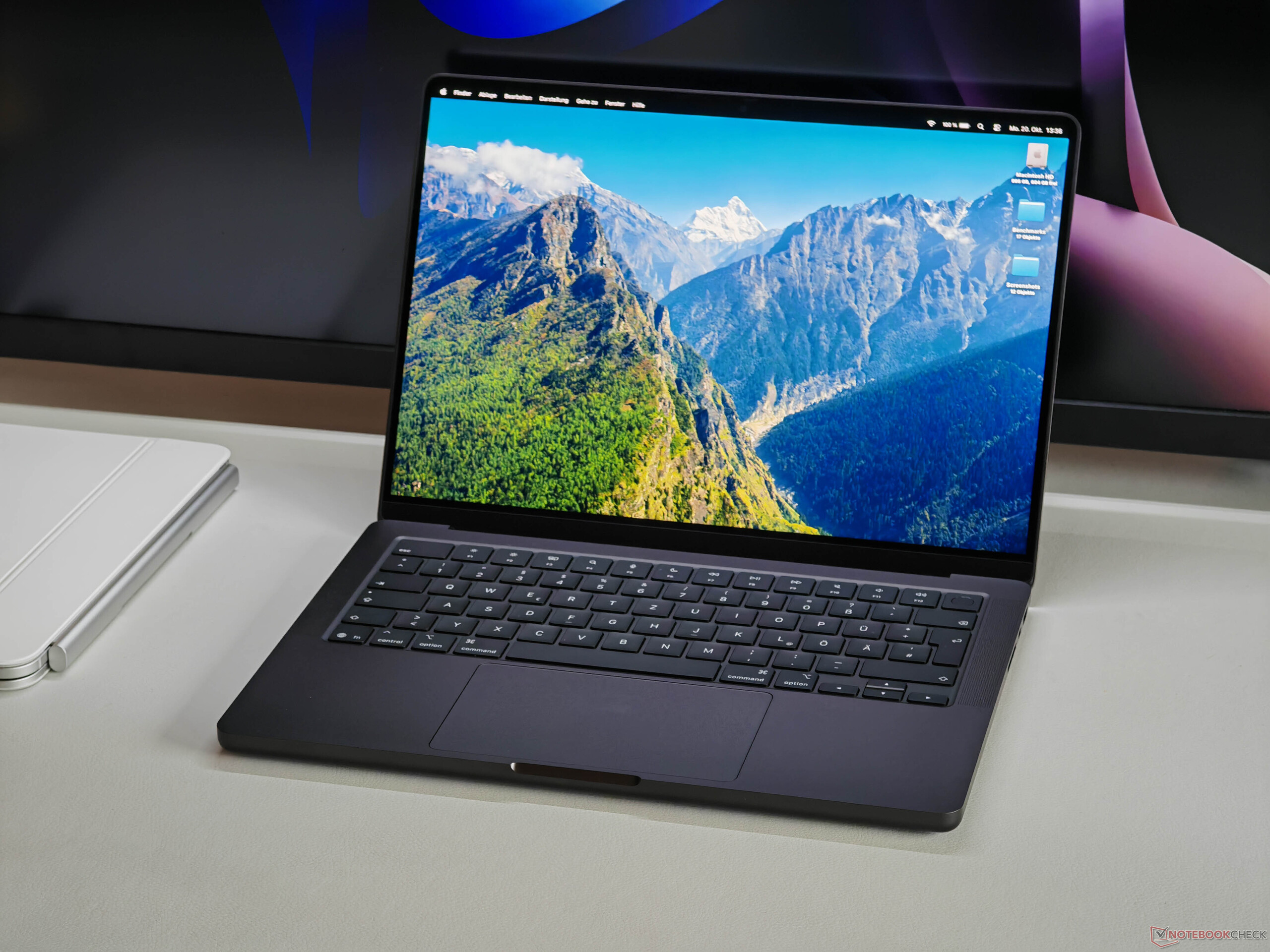 Apple MacBook Pro M5 (2025) incelemesi - Dünyanın en hızlı tek