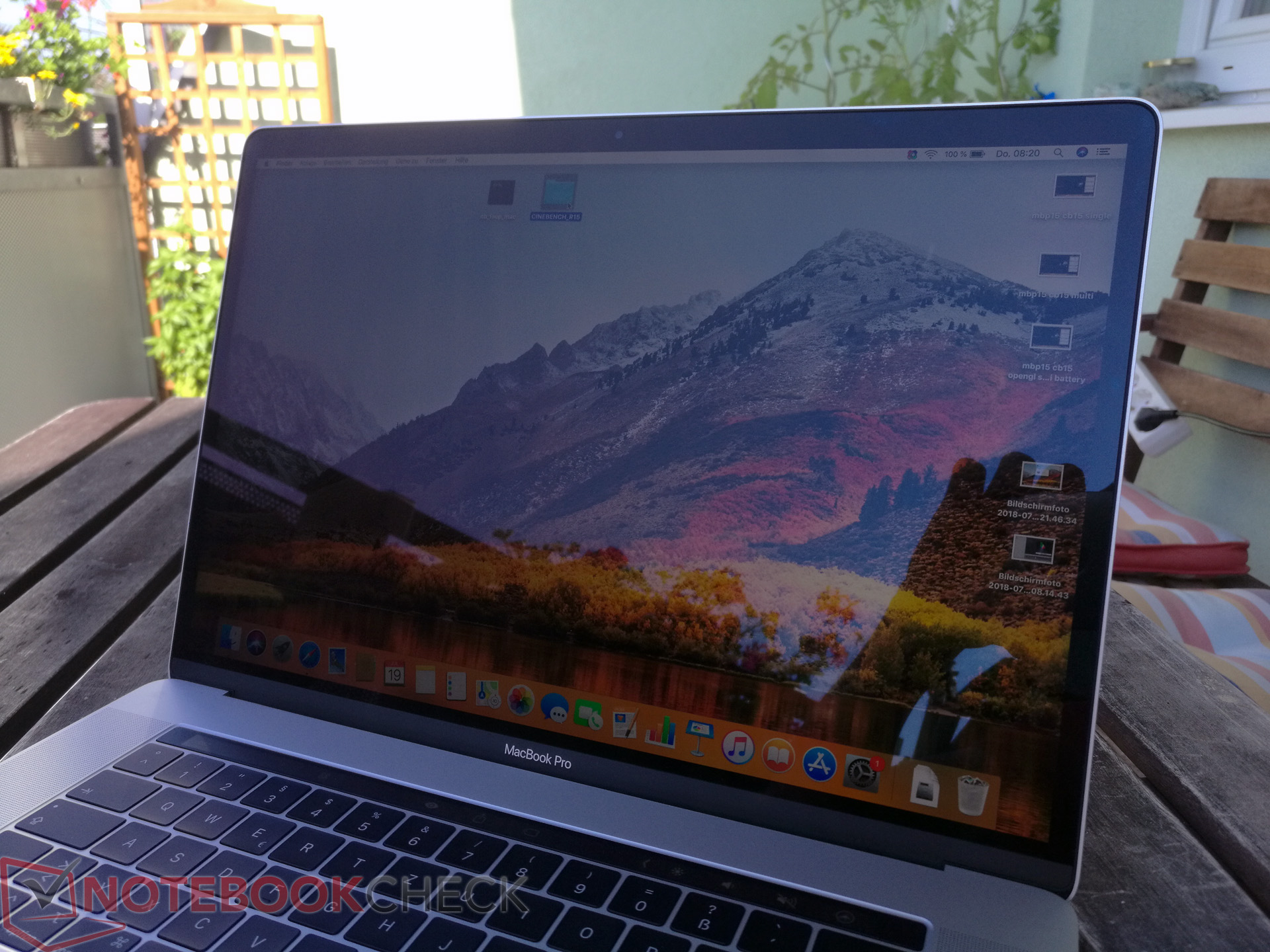 Apple MacBook Pro 15 2018 (2.6 GHz, 560X) Laptop Review