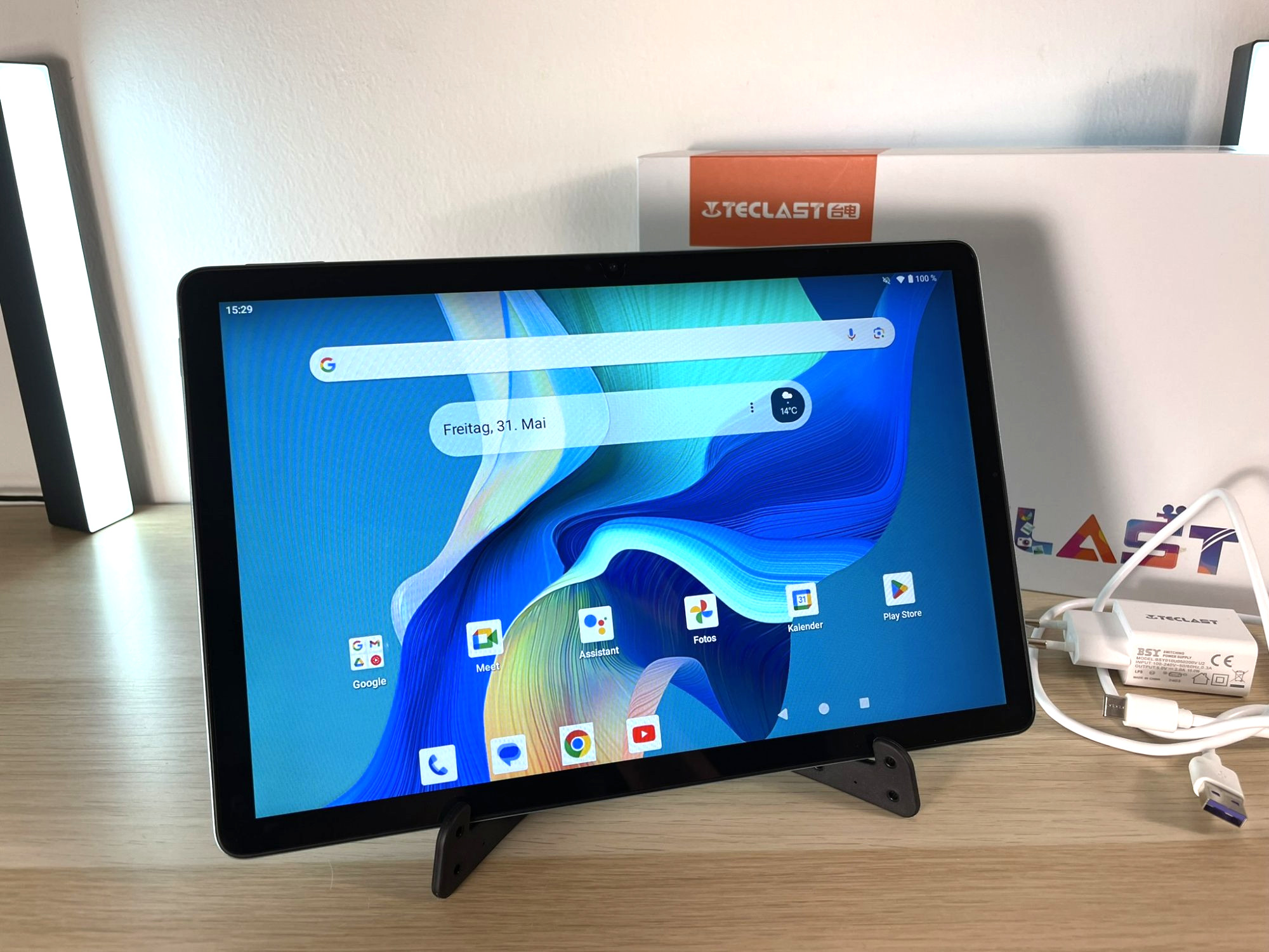 Teclast P50 review - The affordable 11-inch tablet for couch