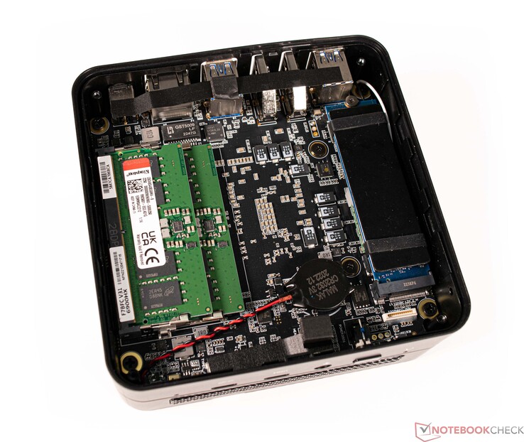 Minisforum Venus Series UM690 desktop review: small office PC with