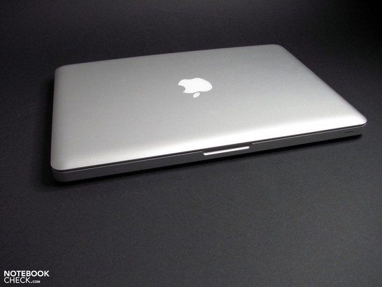 Review Apple MacBook Pro 13 Early 2011 (2.3 GHz dual-core, glare