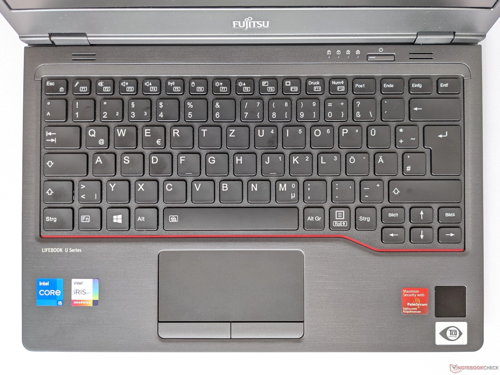 Fujitsu LifeBook U7311 Laptop Review: A lot of ports