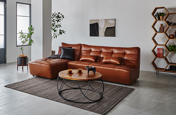 曲線を描く脚とシーシャムウッドがおしゃれなコーヒーテーブル | NOCE