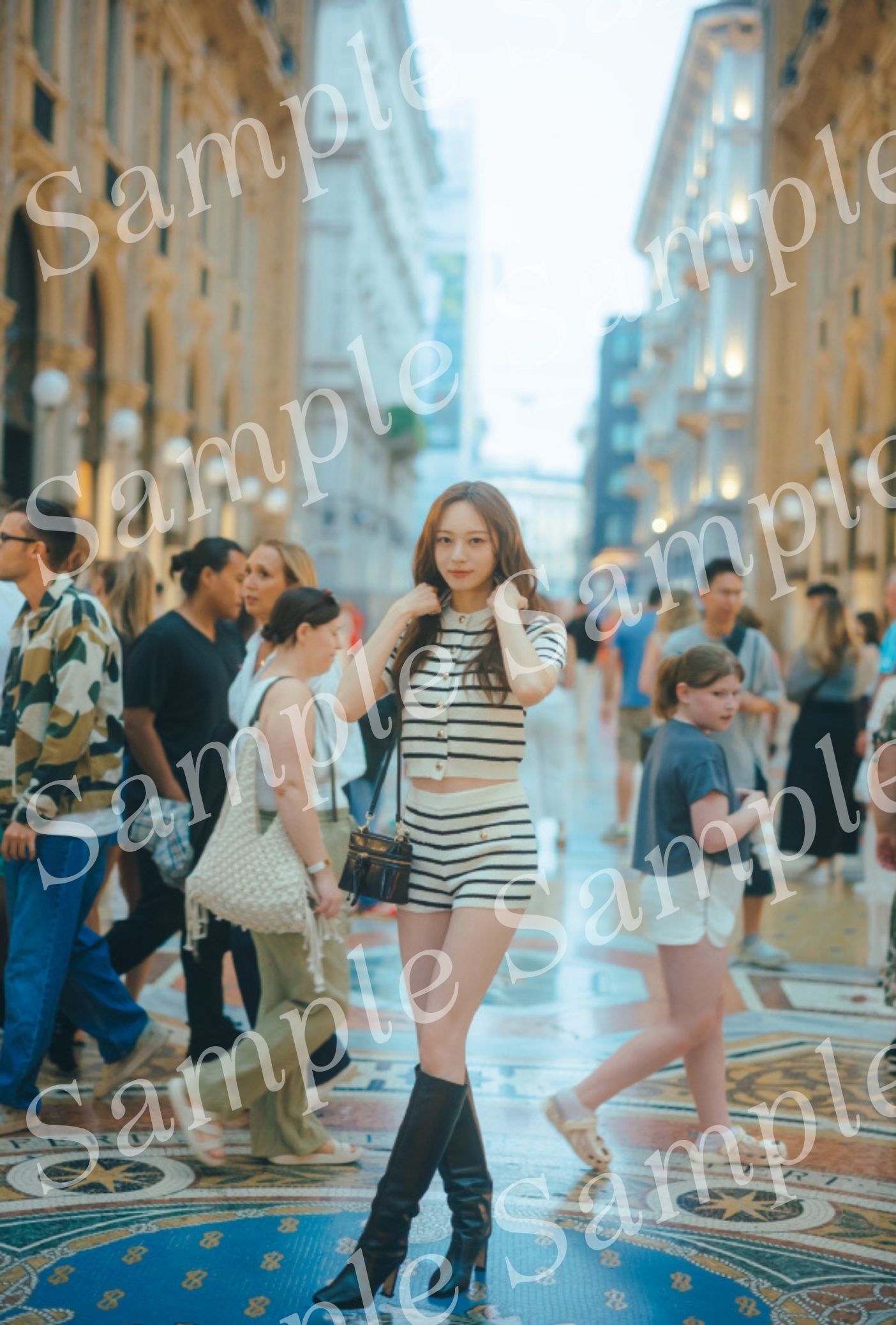 梅澤美波2nd写真集「透明な覚悟」書店別特典ポスター＆ポストカードの