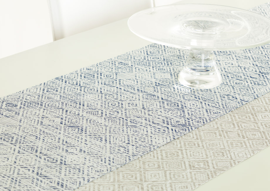 北欧的な感性を備えつつ、温かみと共に洗練された [Chilewich Mosaic