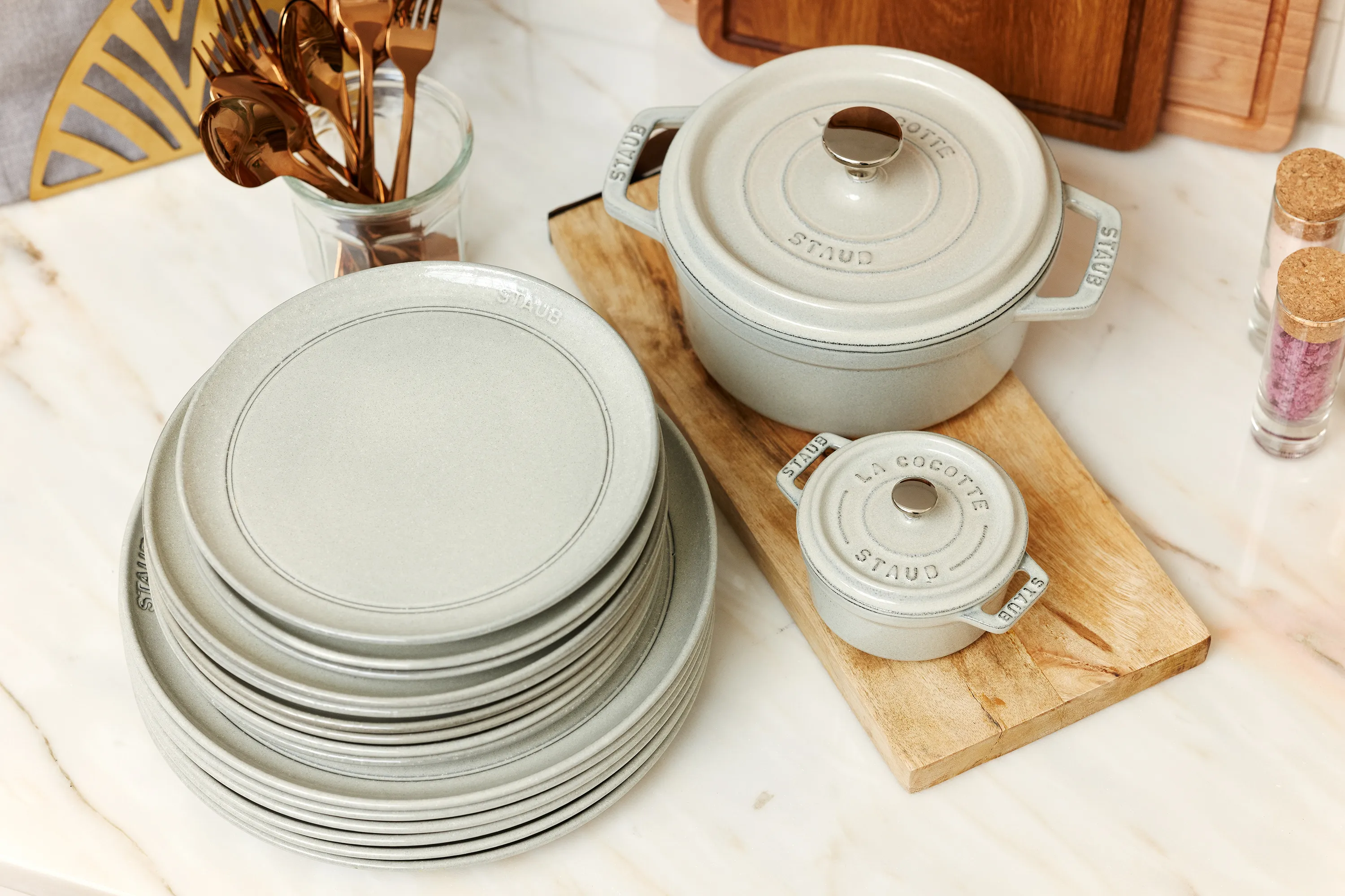 STAUB | ストウブ からのSTAUB ニュー ホワイトトリュフ (カンパーニュ