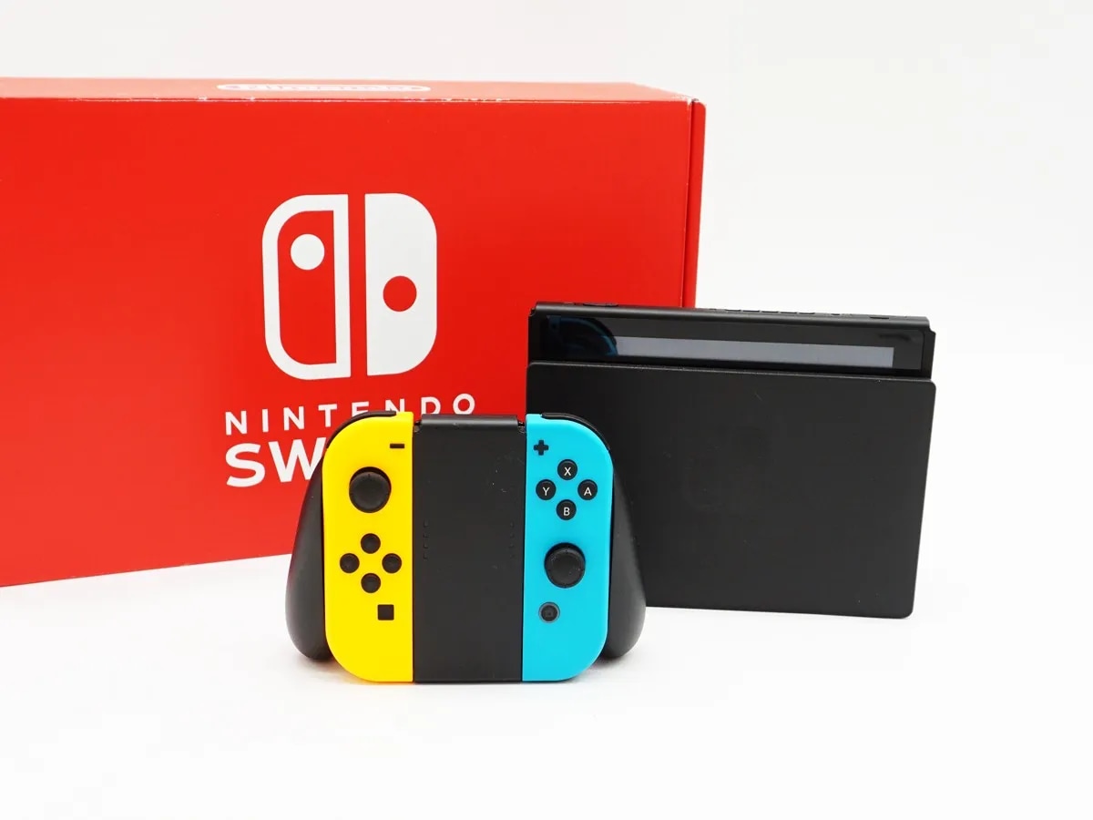 Nintendo Switch 本体 赤/黄 Nintendo Switch 本体 赤/黄 付属品付き