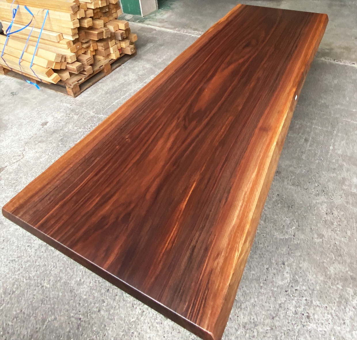 一枚板 販売 | 株式会社ニューウッド | 徳島県阿南市を拠点に良質な