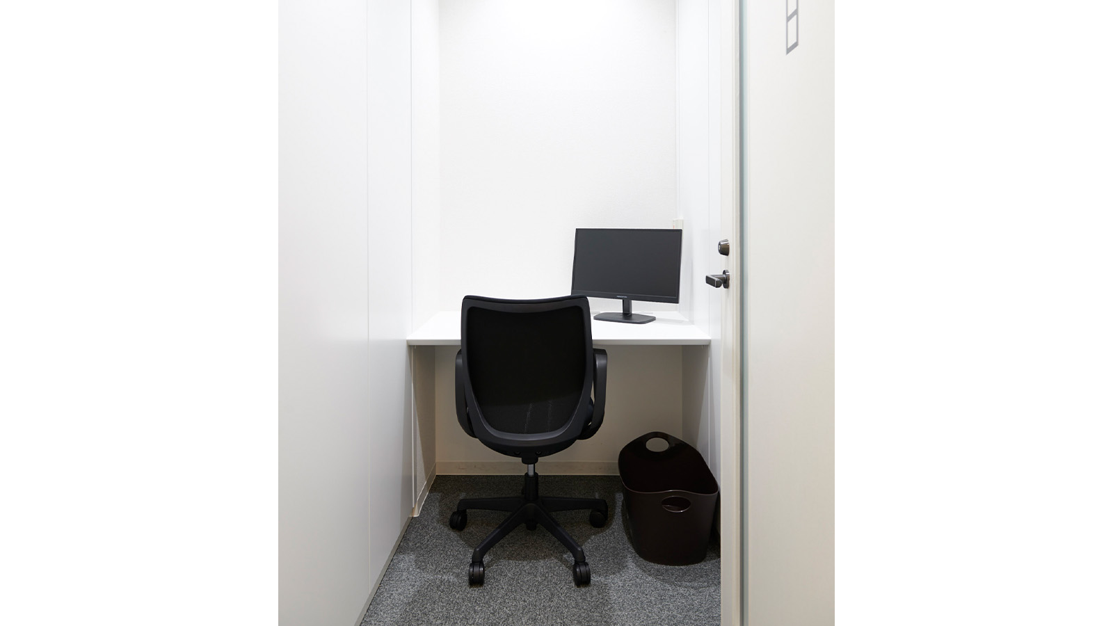 予約制】八重洲 2 / ZXY | 関東 | Store information | NewWork