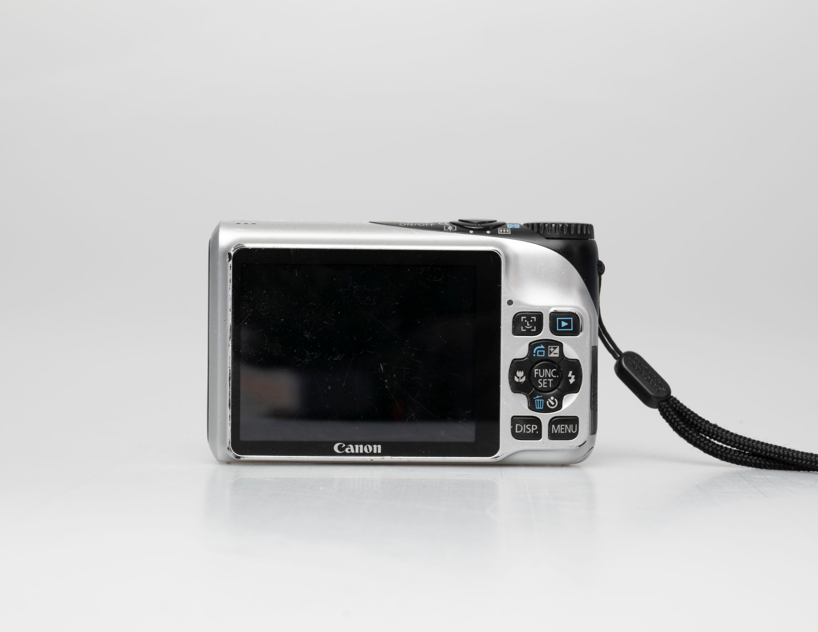 Canon Powershot A2200 HD 14.1MP CCD digicam w/ 8GB SD card +