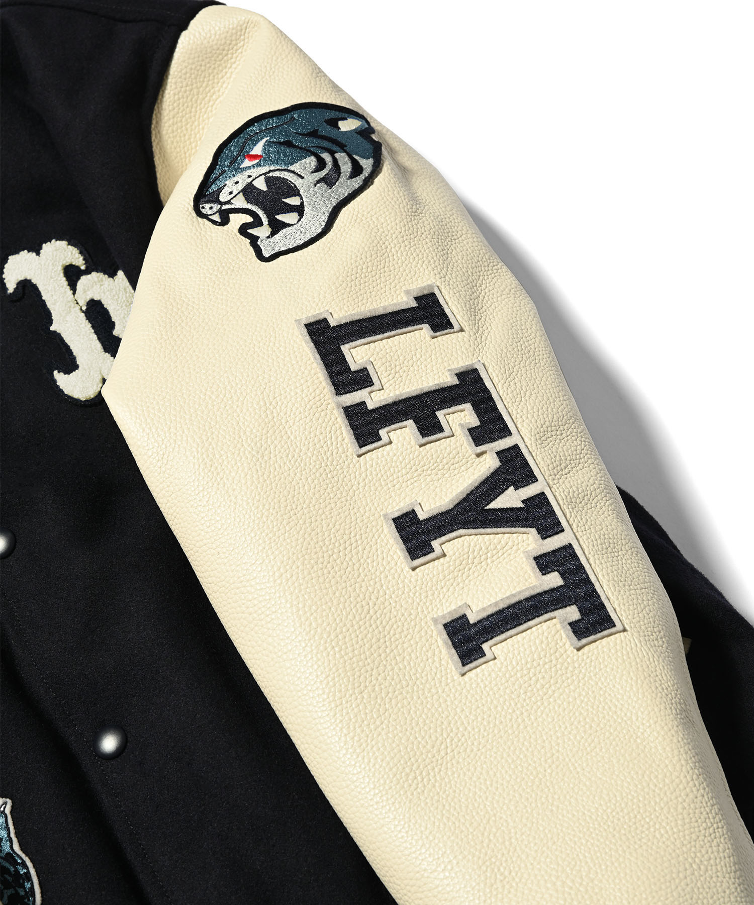 LFYT(ラファイエット) ジャケット LFYT × reversal STADIUM JACKET