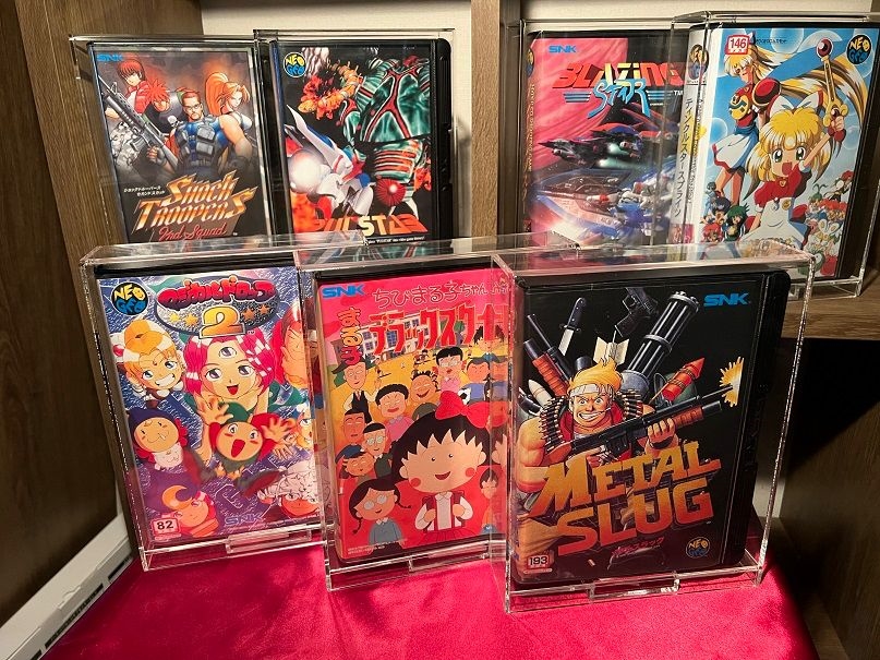 NeoStore.com - Kaizer protective acrylic case with 99% UV block