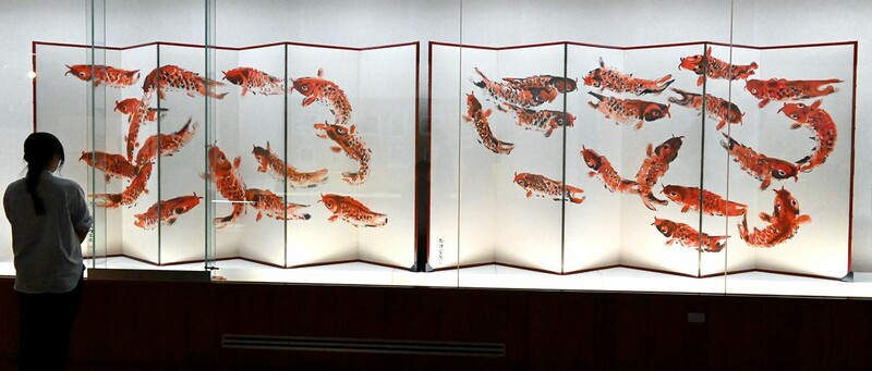 御群鯉図」青森県初公開／棟方志功記念館｜なびたび北東北