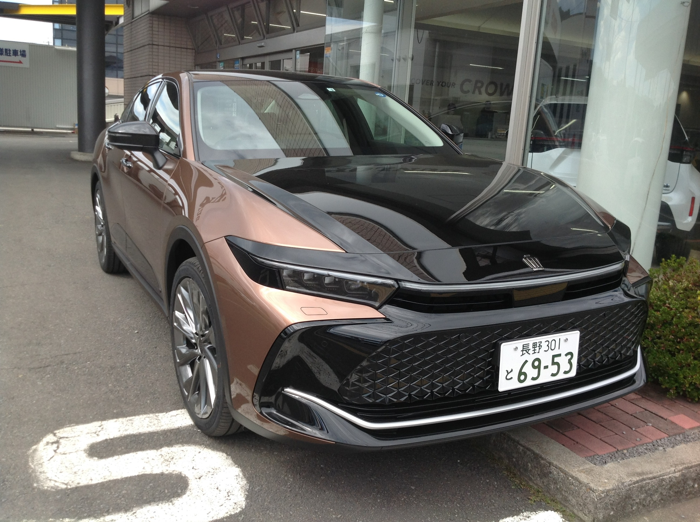 新型クラウンの試乗登場！！！