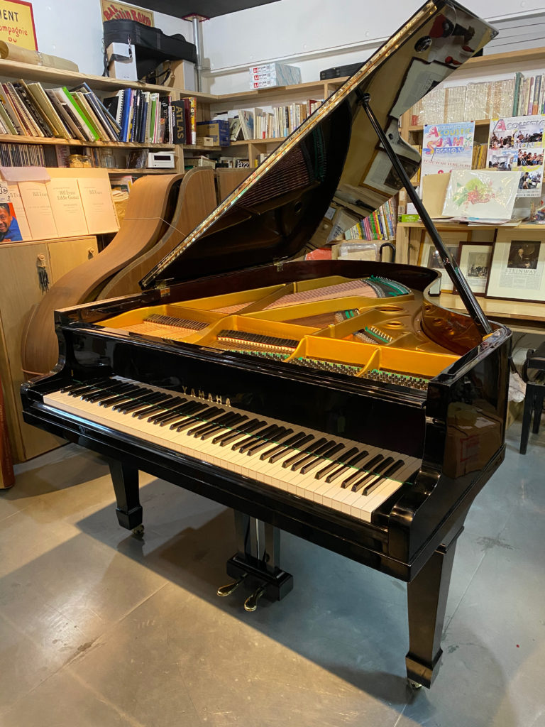 YAMAHA G3 – 南国ピアノ芸術