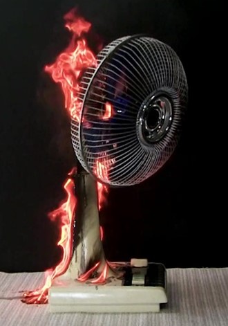 その“レトロ”ちょっと待った～！～古いエアコン・扇風機の事故に注意