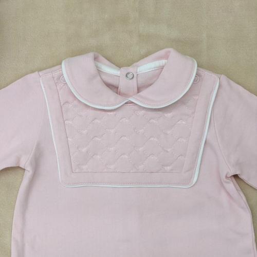 ジョルジオアルマーニ スタイ付ロンパース (ピンク) – ベビー用品