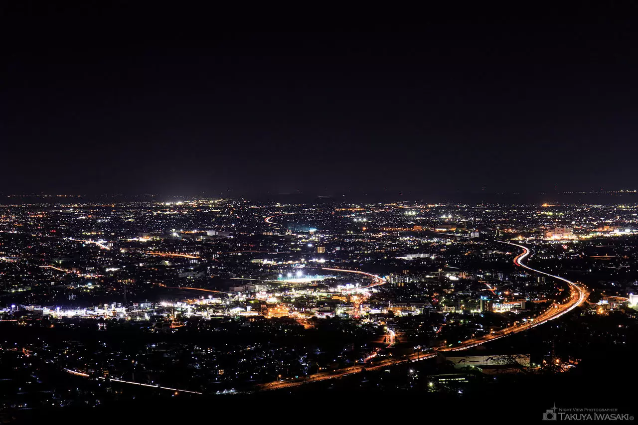 笛吹段公園の夜景（静岡県焼津市）