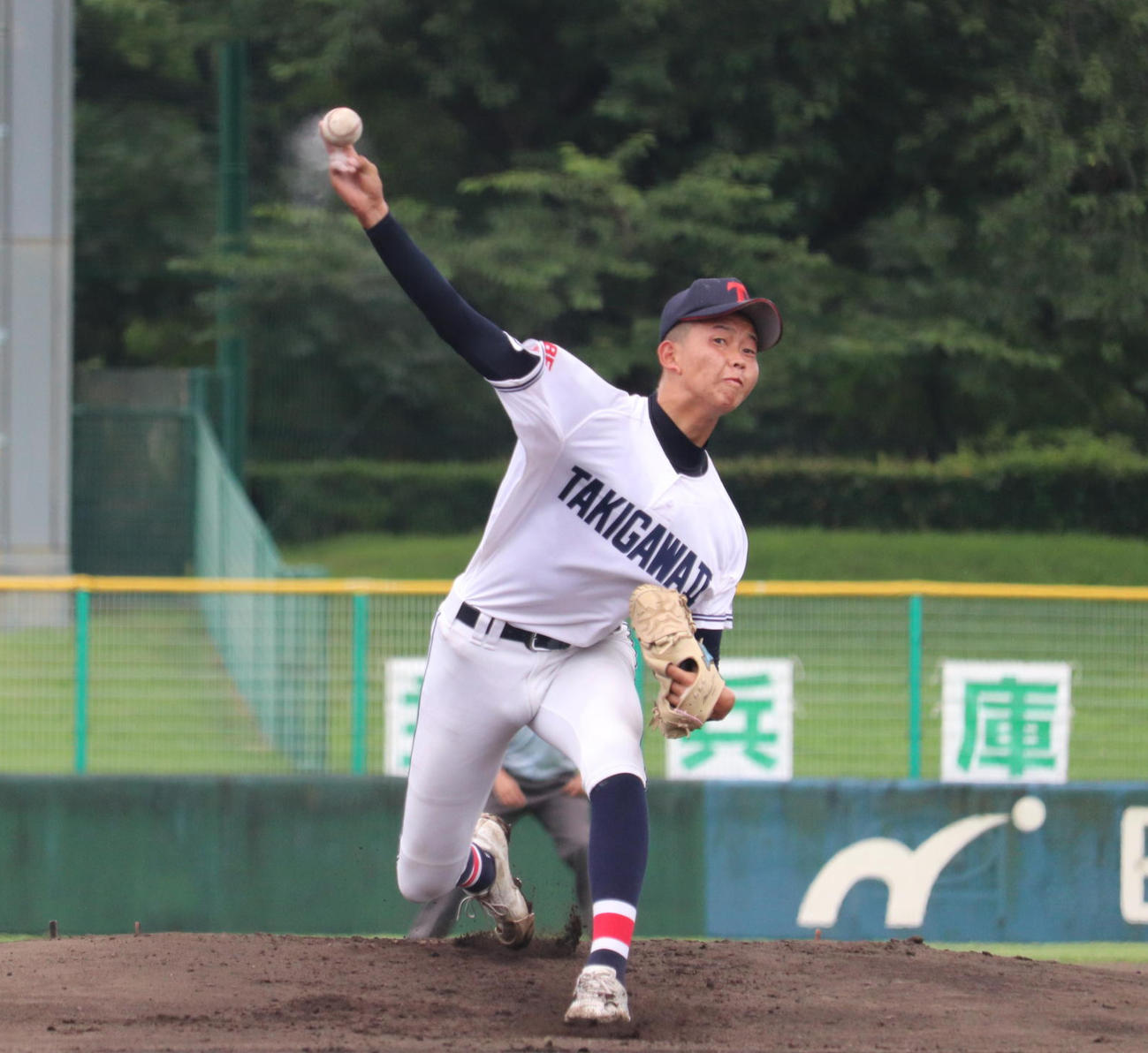 滝川二が初戦突破 エースで4番坂井陽翔、課題の“力み”克服し投打に