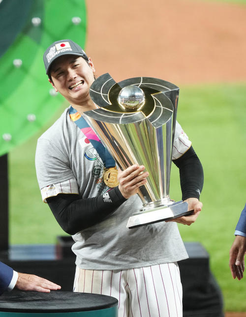 WBC】大谷翔平がMVP！胴上げ投手「リアル二刀流」で日本3大会ぶり3