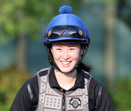 藤田菜七子騎手が電撃引退！女性ジョッキーG1初騎乗＆重賞初制覇、最多